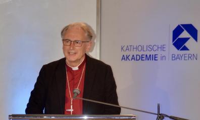 Open Bishop delivers lecture on European solidarity